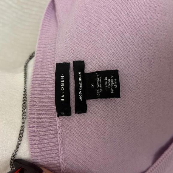 Halogen 100% Cashmere Sweater Women’s M Lavender Purple V-Neck Soft Luxury Knit - Picture 4 of 6